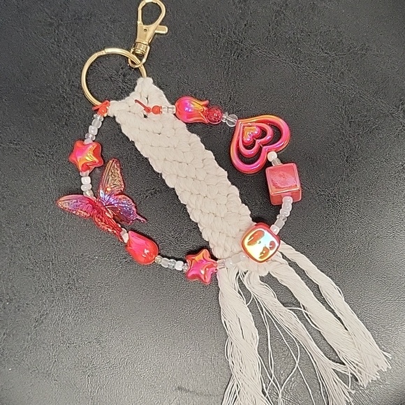 Keychain - Picture 1 of 3